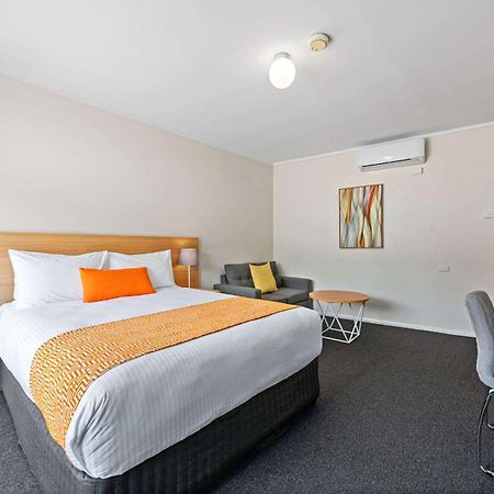 Comfort Inn & Suites Lakes Entrance Exterior photo