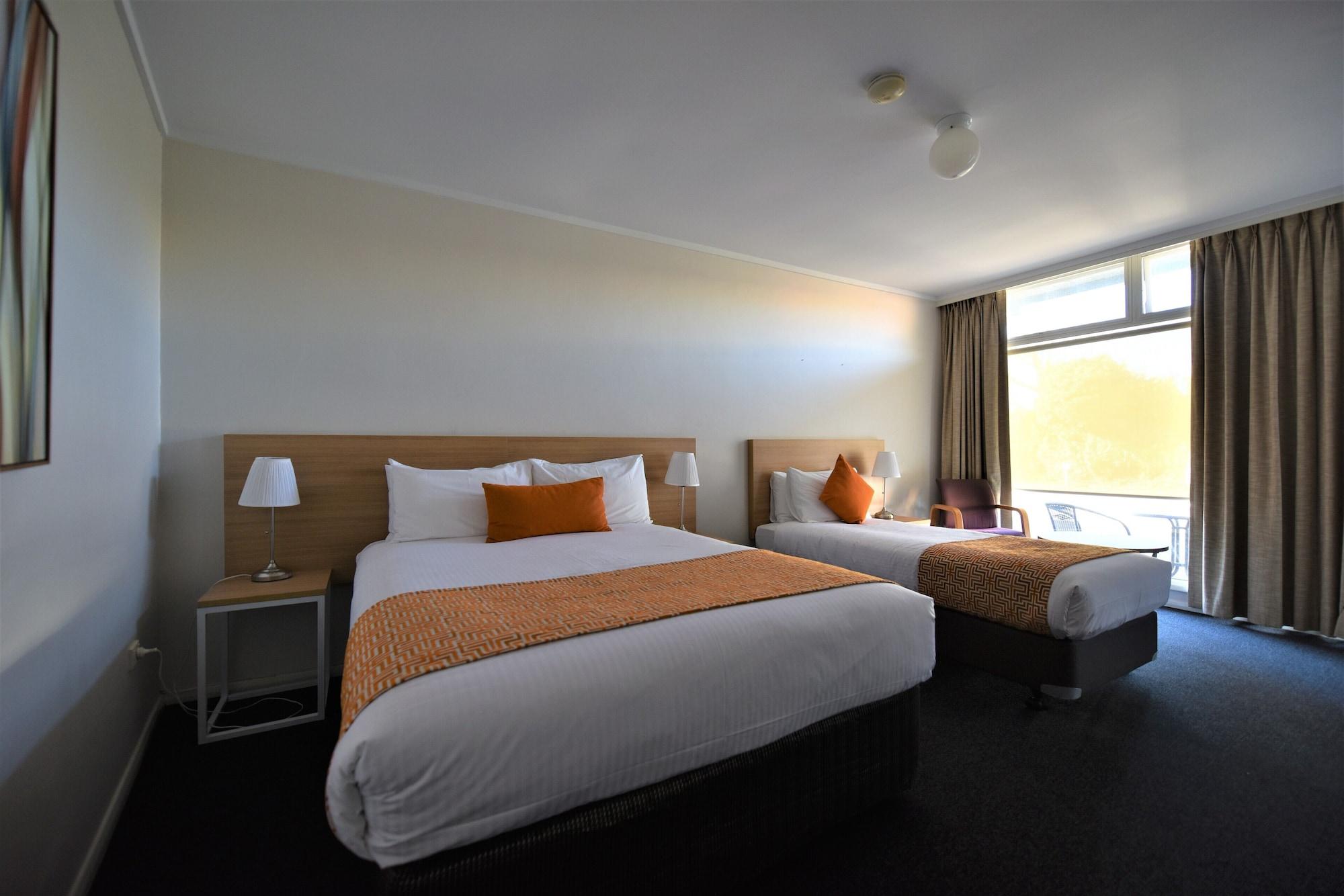 Comfort Inn & Suites Lakes Entrance Exterior photo