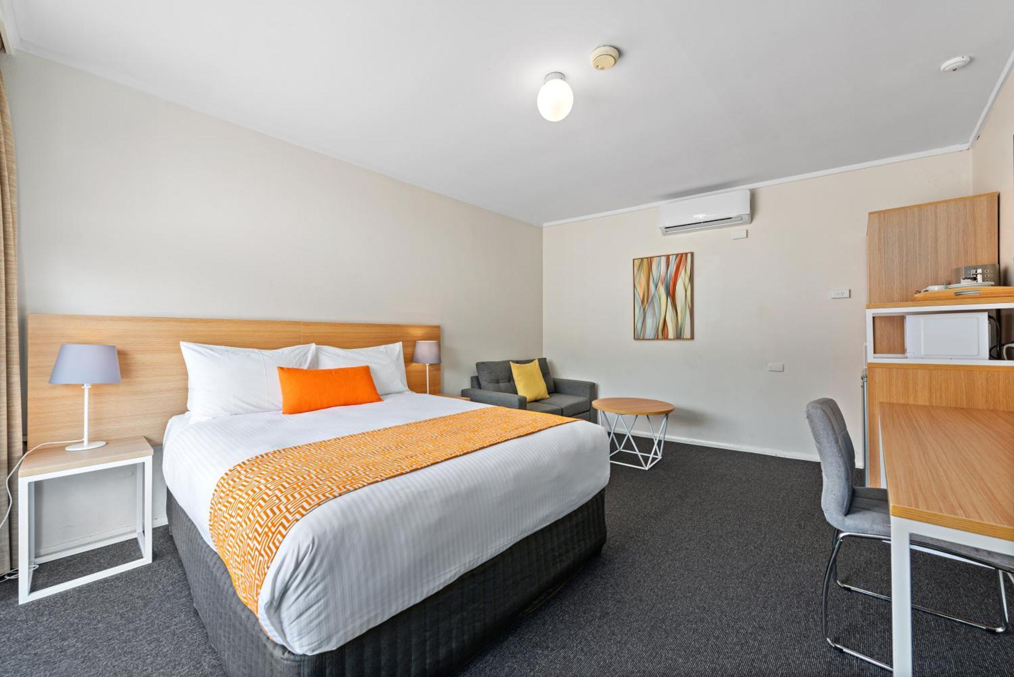 Comfort Inn & Suites Lakes Entrance Exterior photo